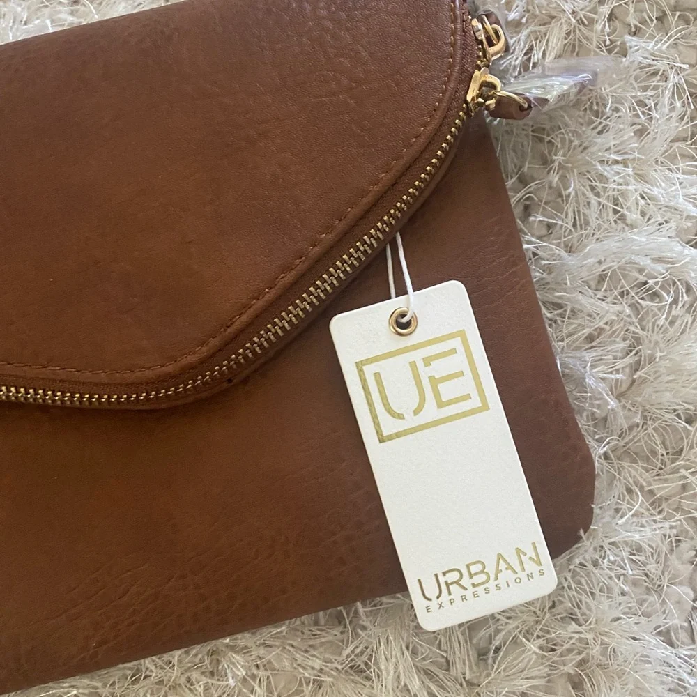 Gorgeous Versatile Clutch in Stunning Cognac - NWT - Picture 5 of 9